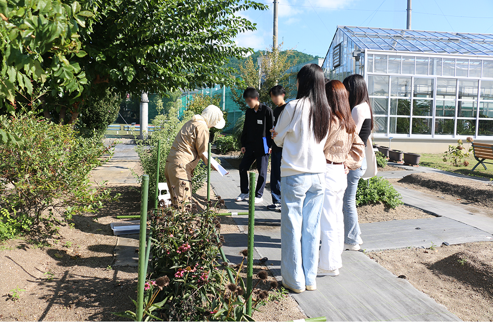 御陵園の教育活動
