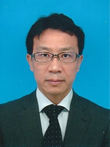 尾上雅英（教授）