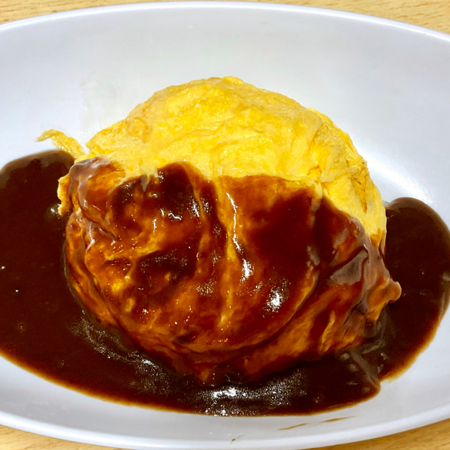 躬行館食堂のオムライス