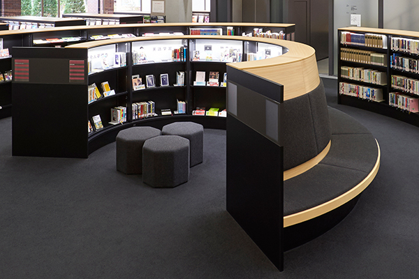 ブラウジングコーナー